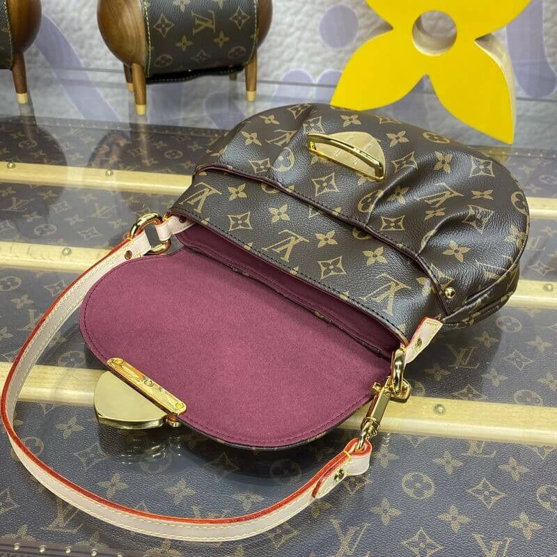 Louis Vuitton Sunset M13617