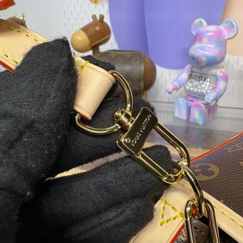 Louis Vuitton Odyssée Bag M25085